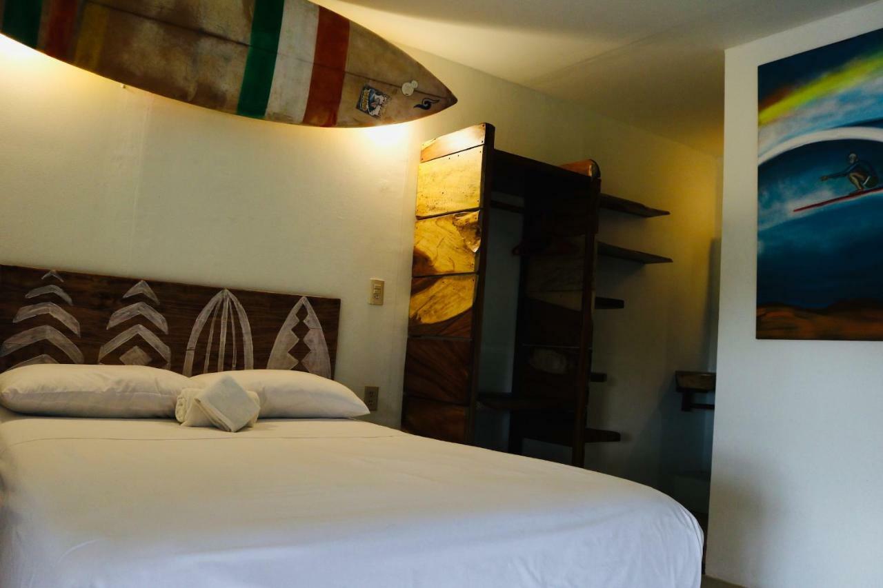 بيت شباب Experiencia Surf Camp Brisas de Zicatela المظهر الخارجي الصورة