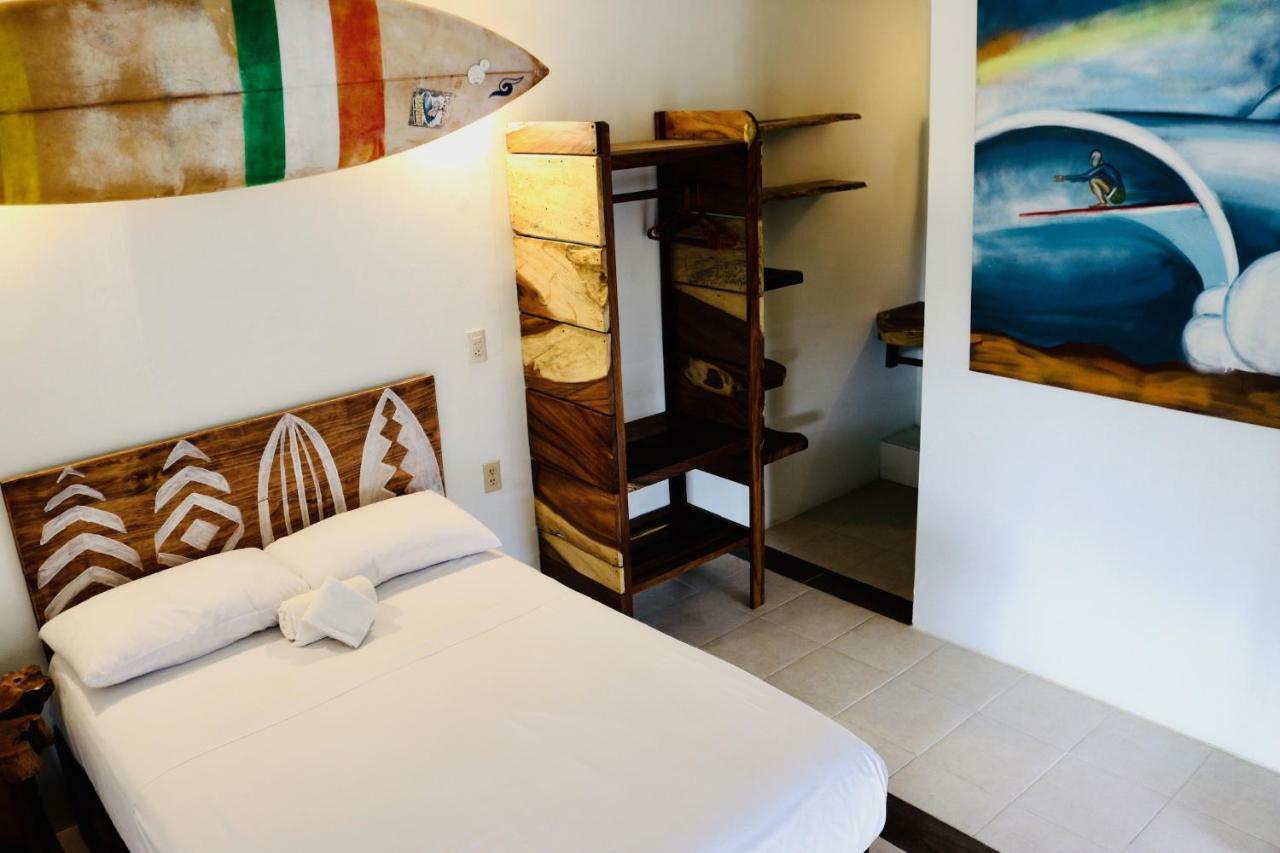 بيت شباب Experiencia Surf Camp Brisas de Zicatela المظهر الخارجي الصورة