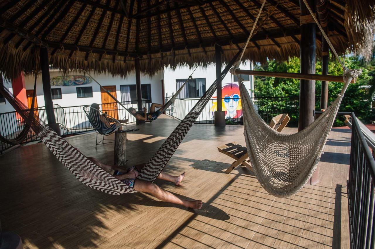 بيت شباب Experiencia Surf Camp Brisas de Zicatela المظهر الخارجي الصورة