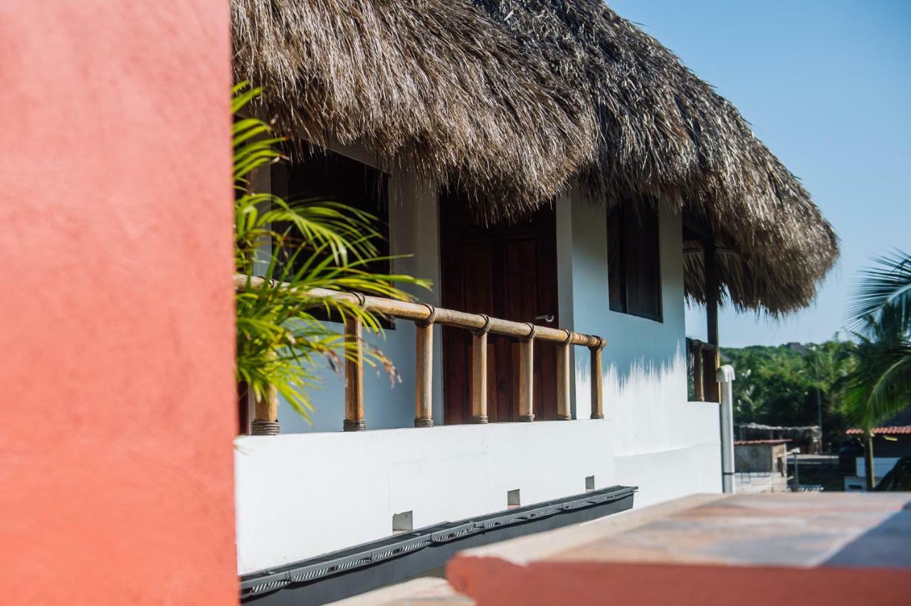 بيت شباب Experiencia Surf Camp Brisas de Zicatela المظهر الخارجي الصورة
